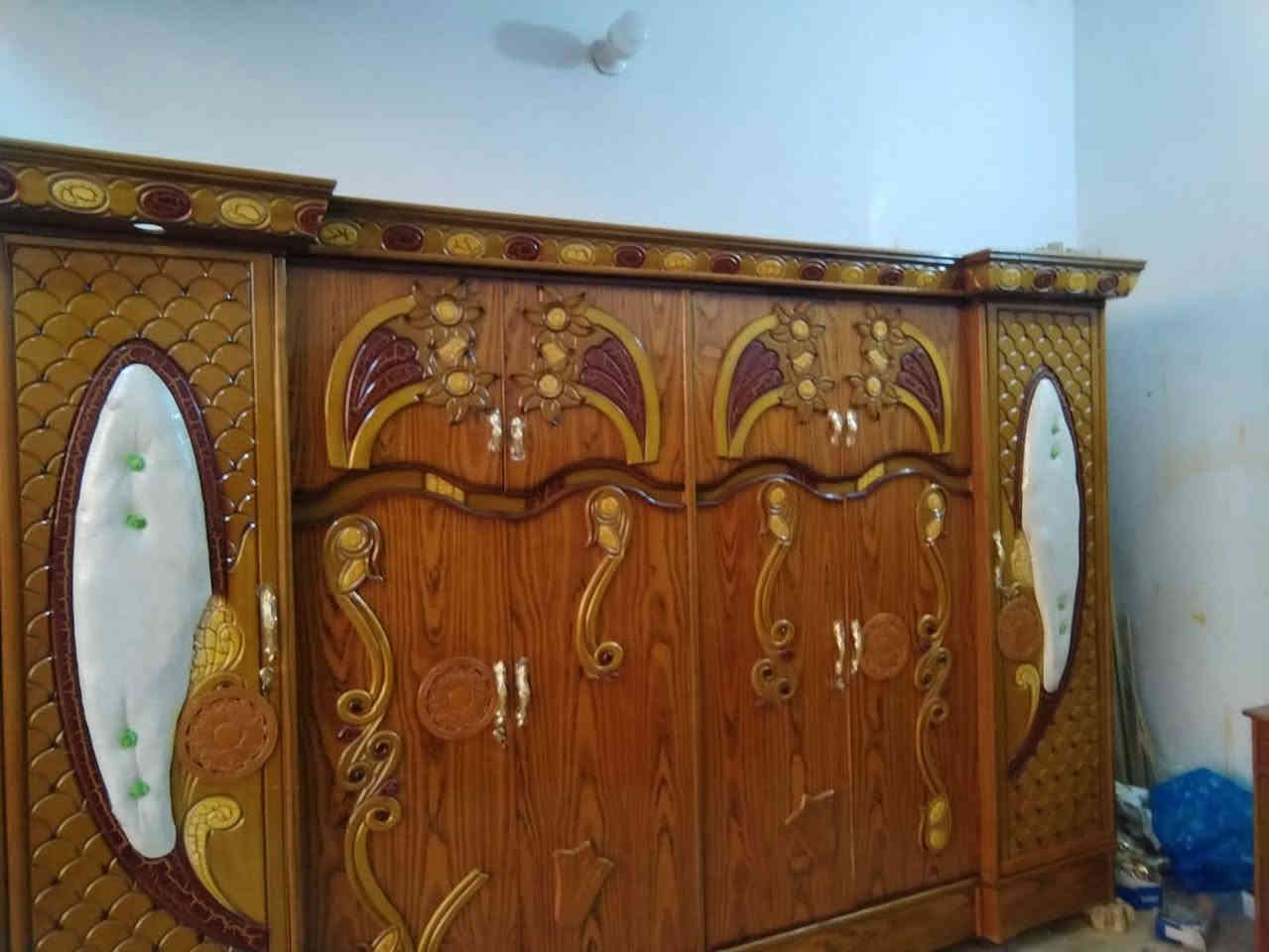 السلام عليكم غرفه كامله شغل درجه ثانيه ام الست بيبان نظيفه 90% نظافتها غرفه جاهزه وكامله اي نقص ما بيها موديل حديث السعر 550 الشامل والتوصيل مجاني داخل النجف *********** واتساب موجود
