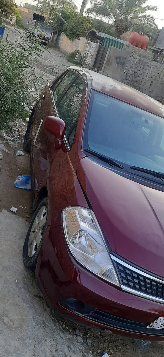 سلام عليكم
نيسان فيرسا 
موديل ٨ 
كير عادي 
كير ومكينه فول
رقم بابل انكليزي ب اسمي
سنويه لل٣٠ 
هزه جديده 
بيها بجم بنيد واجملغات ثنين
بدون داخل 
السياره حلوه بس بجمها يرادلها ترتيب
مكان بابل محاويل
***********
سعرها ٤٤
