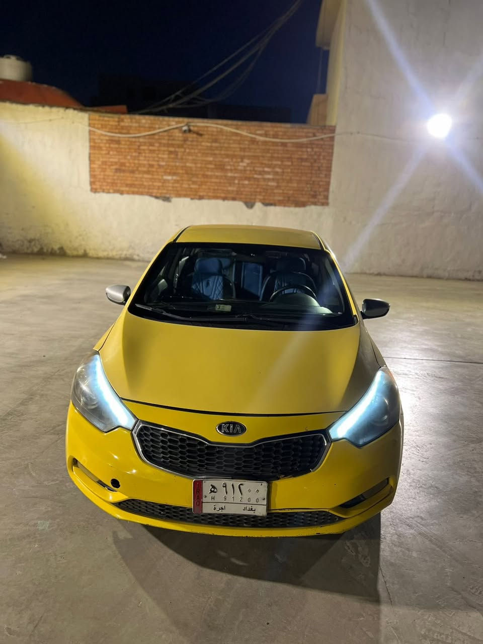 السلام عليكم فورتي موديل 2016 وارد امريكي حادثها فقط قبغ الجنطه مواصل لا حوض ولا شاصي
السياره ليبل واحد كلشي ممبدل بيها 
مكينه 1800 دوش 
السياره خير من الله 
مصفره هيئة
مصفره غرامات فقط سنويتها صاقطه
السعر 103 وبيها مجال 
مكاني بغداد التاجي ابو عضام
***********
