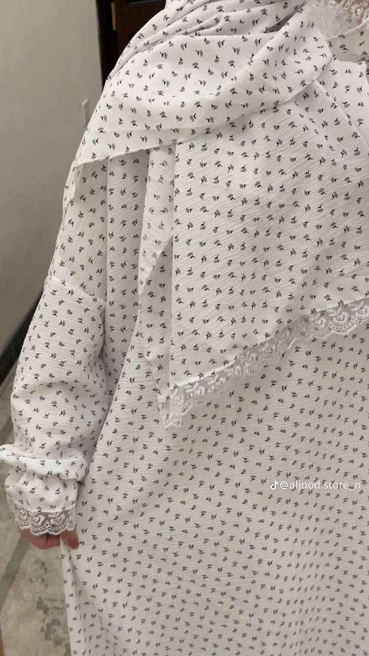 موديل الشال 
قماش كريشة الموديلات متوفرة ح انشرها ستوري 
سعر هذا مويل 15


**إذا كنت صاحب هذا الإعلان وتريد حذفه لأي سبب، رجاءا أرسل رسالة إلى الدعم الفني**