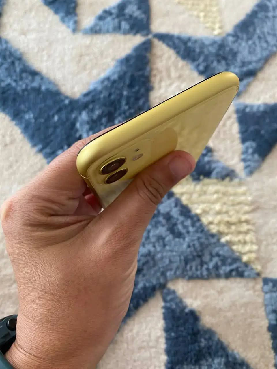 البيع ايفون ١١عدي مكفول لا مفتوح ولا شي بطريه71جهز  جديد كرتونه موجوده وغرضه كمله
مكاني بغداد مدينه هاذ رقمي واساب فقد ما جوب بل خاص***********سعر 200وبي مجال قليل
