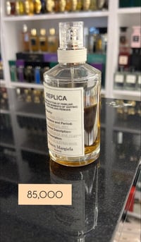 عطور متبقي منها اورجينال ملاحظة الفحص اثناء وجود المندوب لضمان القطعه ...