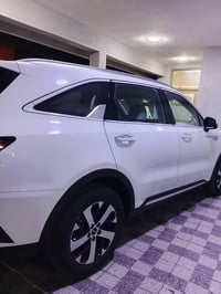 كي سورنتو خليجي فول مواصفات موديل 23 ماشية 53 سيارة جديدة دينار ما تحط...