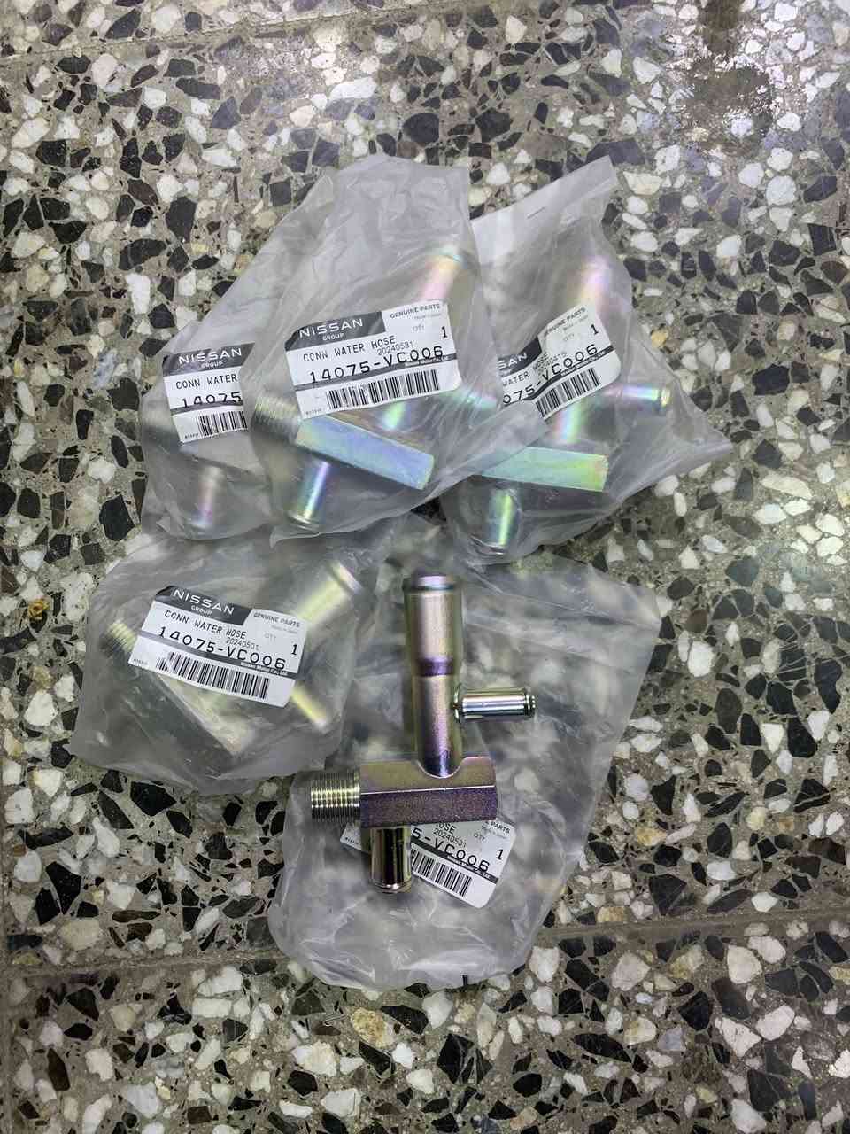 بسم الله
يتوفر جميع قطع غيار 
وحدادية صدر كامل 
نيسان بترول سفاري فتك
عبدالله الكعبي
 ***********
بغداد علاوي شارع 6
تتوفر خدمة توصيل
