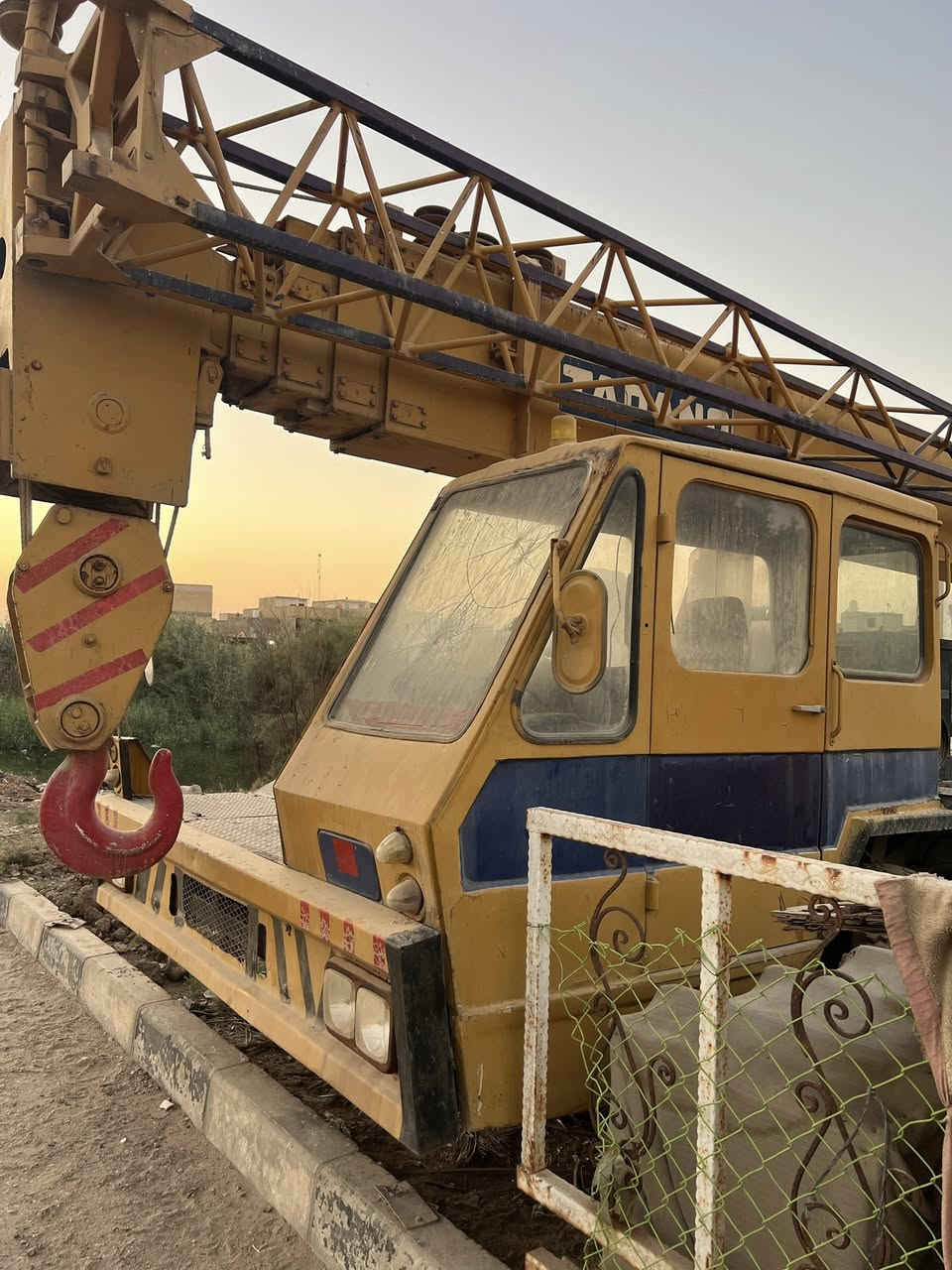 السلام وعليكم كرين للبيع 35طن تفاصيل اكثر الاتصال على رقم***********
