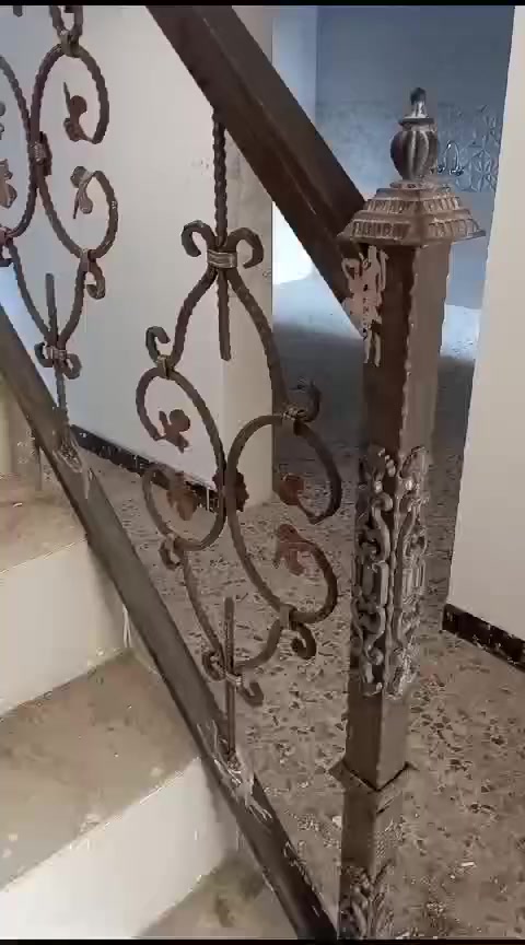 سلام عليكم ورحمه الله وبركاته 
قاسم الجوذري حداده عامه متنقل 
عمل لكافة الأعمال وتصنيع وتحوير لاي شي 
للاستفسار الاتصال على الارقام 
***********/***********
