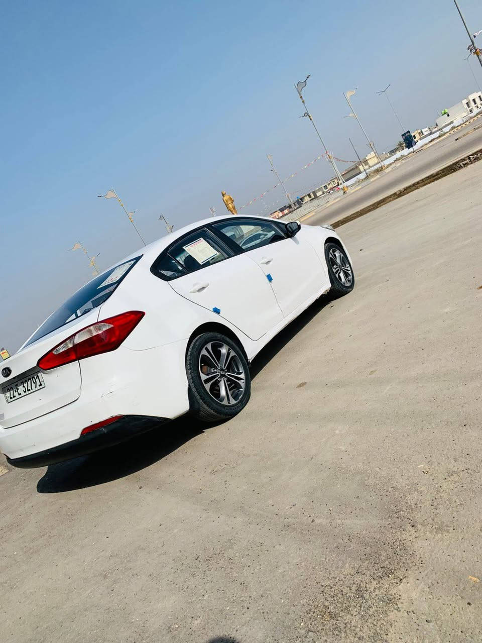 سلام عليكم ورحمه الله
سيراتو 2014 خليجي كير مكينه حداديه تخم تاير وتبريد ثلج تدفئه سياره جديده معنى الكلمه رقم اربيل ارقام وسنويه جدد سياره بيها قطعتين تبديل فقط نفس الون بدون دواخل شرط سونار مكينه 1600 دوش لا تنقيص ولا صوت ولا فتح  سياره جديده 
مواصفات 
تحكم جهتين 
سستم سماعات 
ويلكب كروم
كامره خلفيه
حساس خلفي
حساس أمامي 
ماشيه 170 حقيقي 
وباقي مواصفات بيها 

السعر 108 وبيها مجال بسيط 

***********
