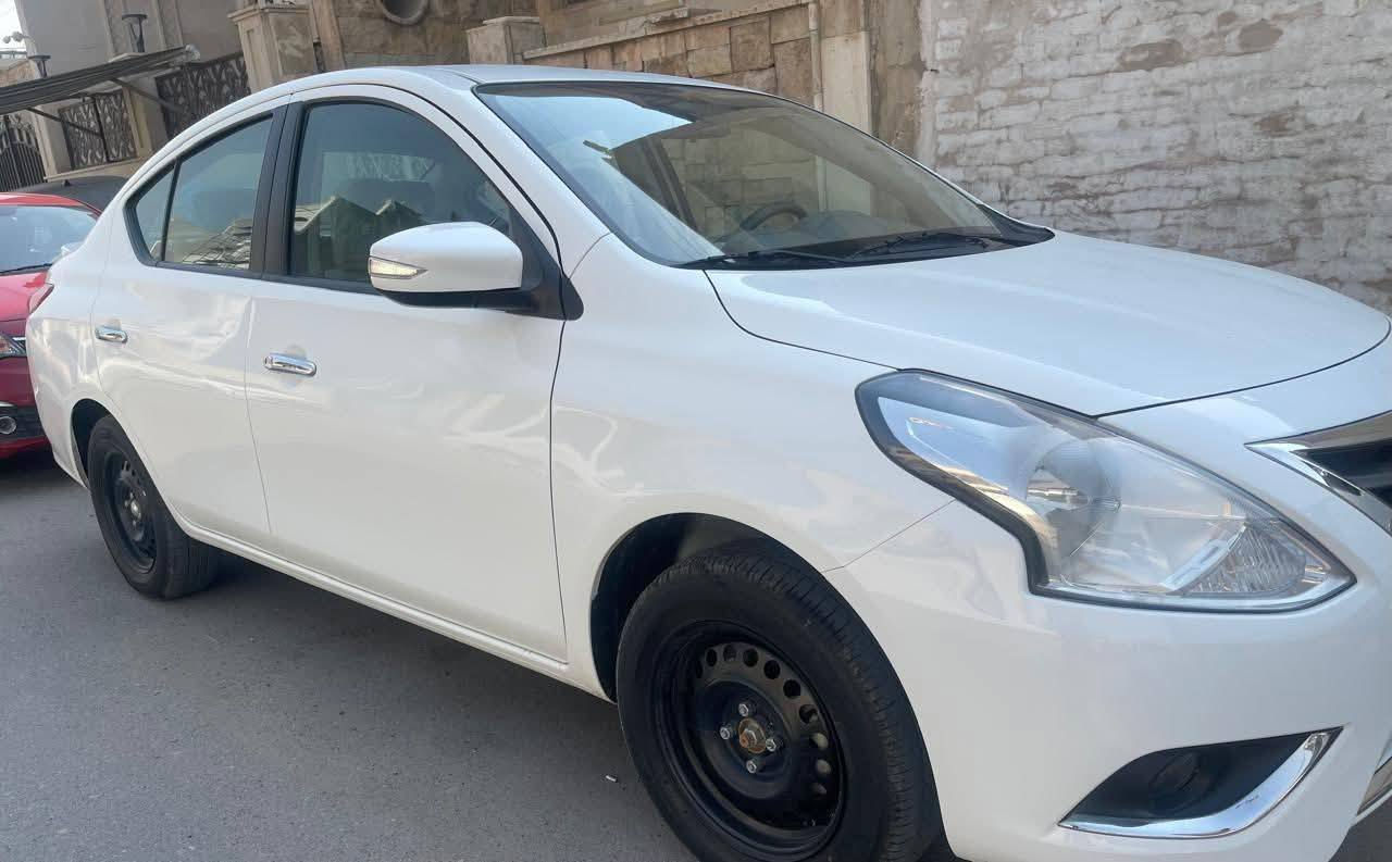 صني موديل 24
ماشيه 21.5 كيلو متر
رقم دهوك باسمي 
السياره بلموصل الايسر
كلين اي طخه مابيها
جامات كهرب 
اشاير مري 
شاشه
قطعتين تبريد
هزه وسنويه جديد
*********** اسيا
*********** كورك
