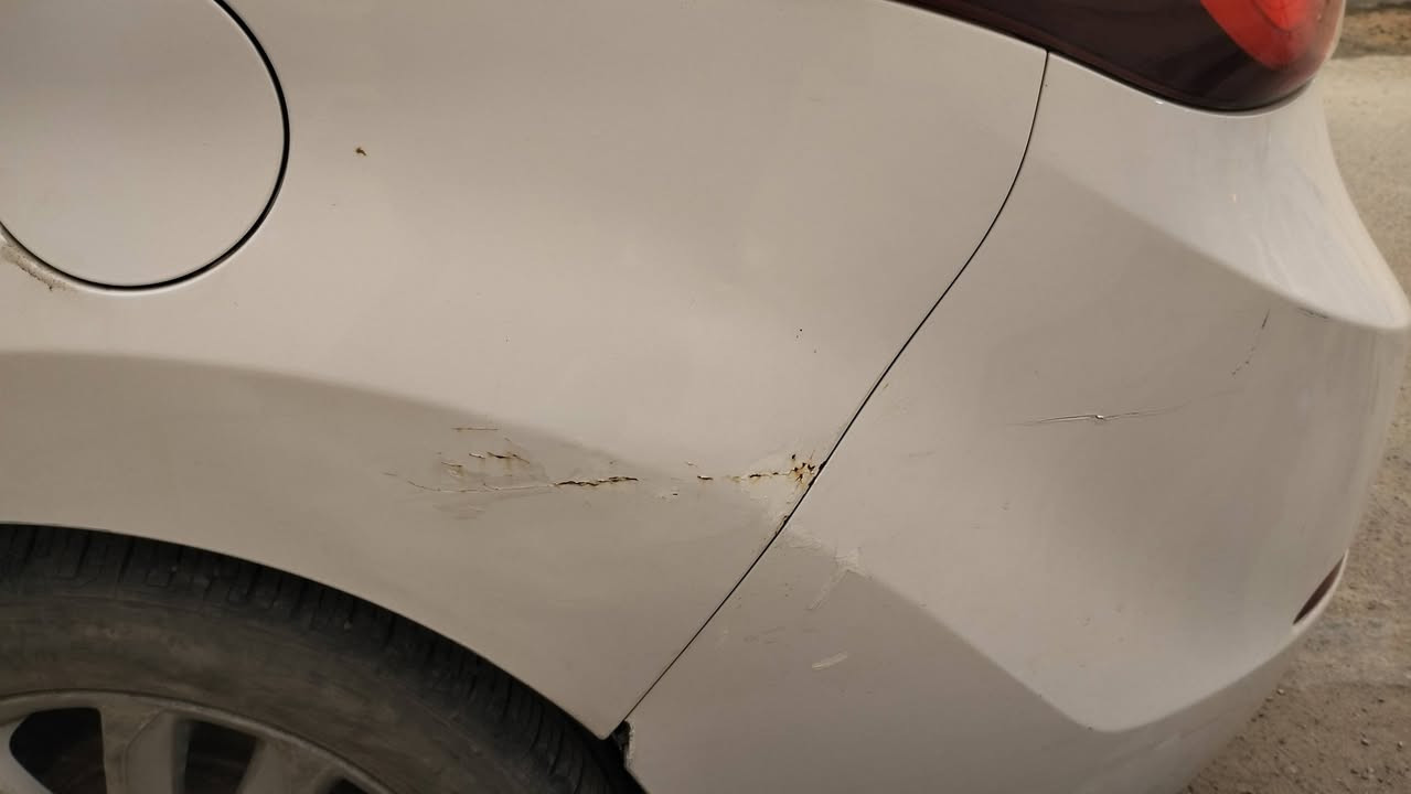 النترا خليجي للبيع موديل 15 
بيها قطعتين بارد مثل ما موضح بالصورة
بيها صوت رواجز بالمحرك
***********
