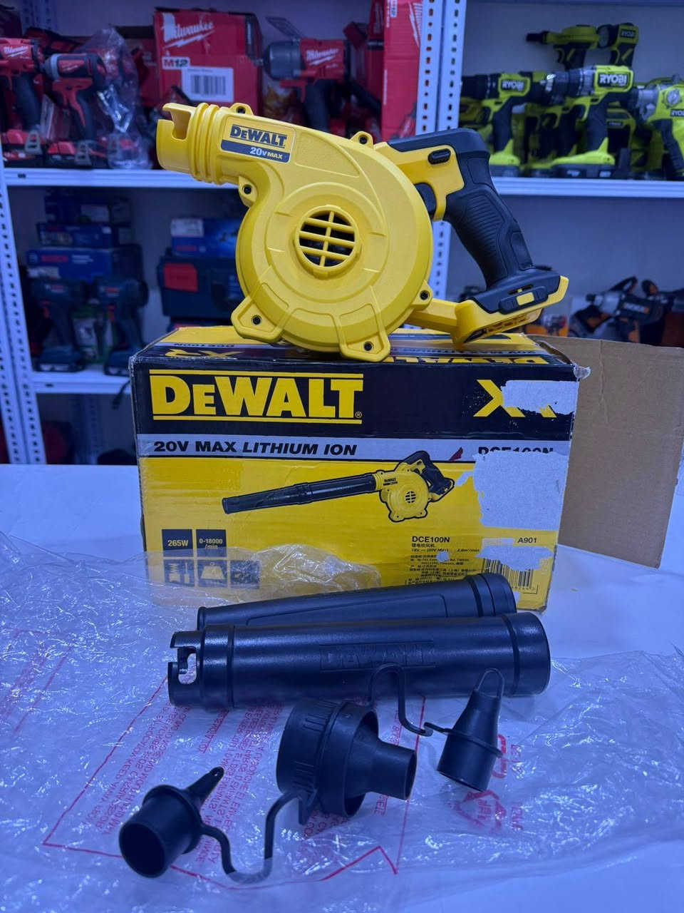 بلور شحن ديوالت  مصنع صين الصنع شغال شرط شغل متوفر عل فحص لوك جديد


**إذا كنت صاحب هذا الإعلان وتريد حذفه لأي سبب، رجاءا أرسل رسالة إلى الدعم الفني**