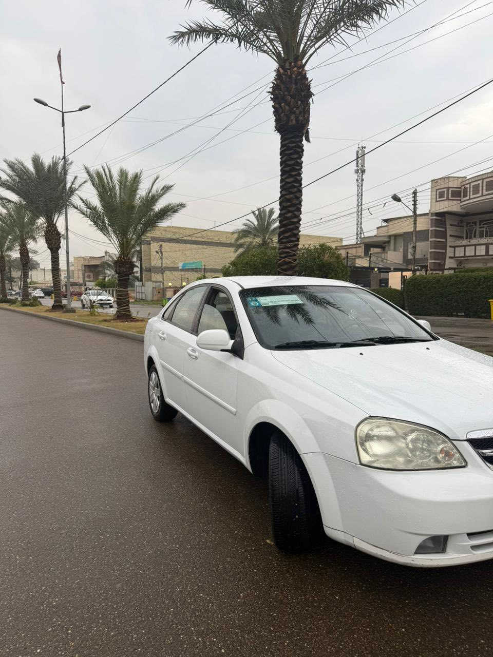 للبيع اوبترا 2011
استخدام شخصي 
السياره بأسمي رقم بغداد انكليزي 
وهزه جديده  السياره نظيفه كلش  ماشيه 92الف  تبريد تدفئه شاشه اندروير كامره دوشمه جديده السعر 92 وبيه مجال على كد الجيه سياره مابيه أي نقص مكاني بغداد السيديه 
لتواصل واتساب فقط ***********
