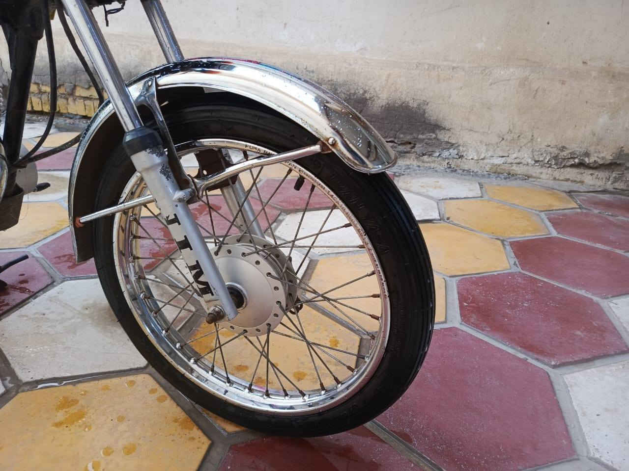 للبيع موديل 21 اوراق أصولي ب750 وبيها مجال


**إذا كنت صاحب هذا الإعلان وتريد حذفه لأي سبب، رجاءا أرسل رسالة إلى الدعم الفني**