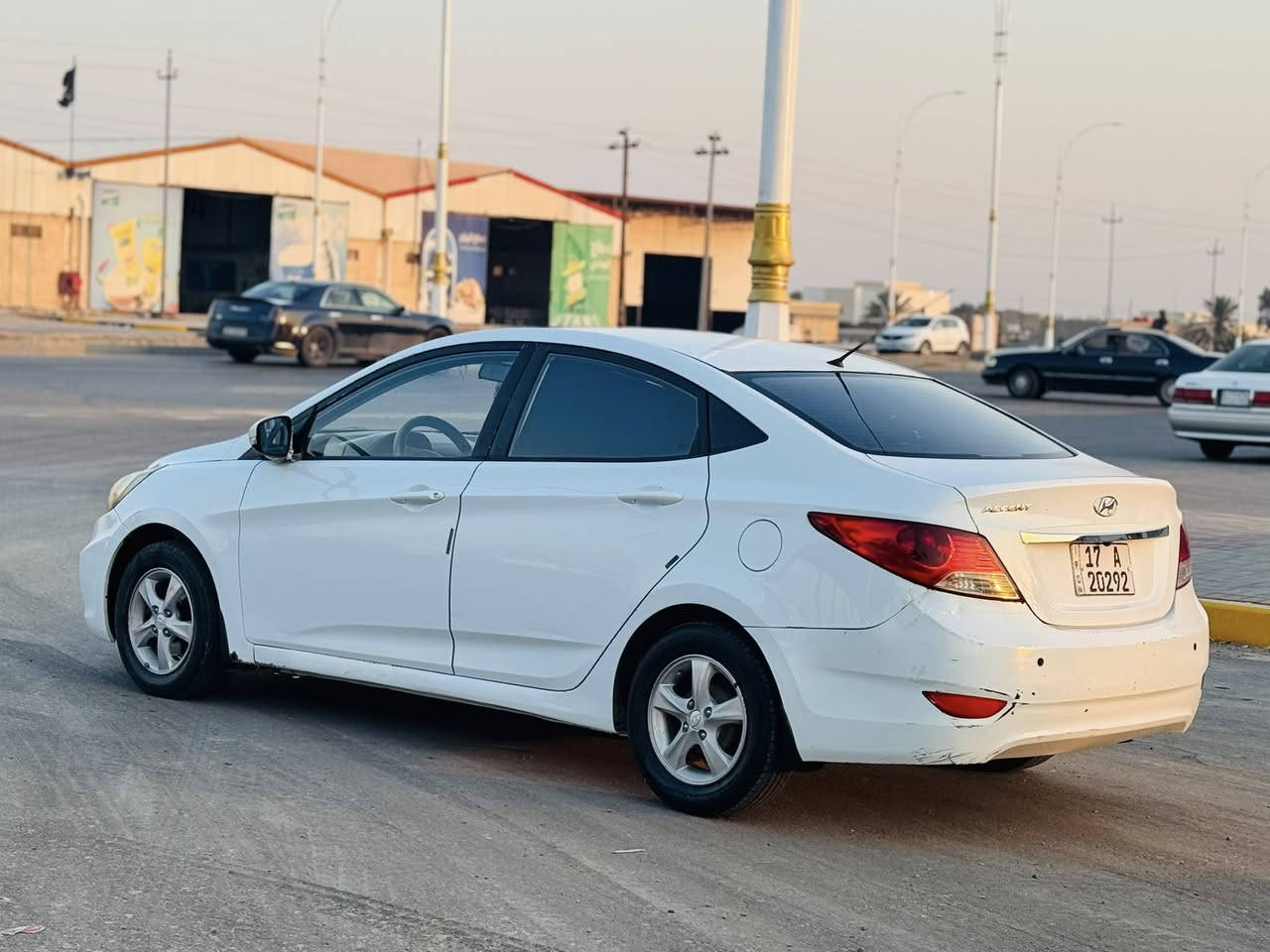 السلام عليكم اكسنت 2014 مكفوله كفاله عامه من كلشي مكينه كير حداديه تبريد السياره مكفوله رقم الدولي باسمي سنويه ل29 المكان السماوه المركز 
السعر  84. و بيهه مجال بصيط جدآ 
للاستفسار اكثر اتصال :***********
