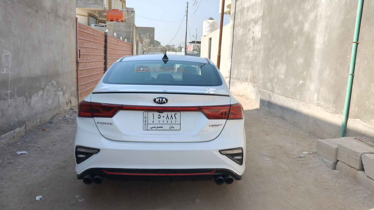 بابل معوقين بعد سنه وتصير حره ضربته اماميه موضحه بالصور وبيه ضربه بالباب السائق والوراه مكينه 1600 تيربو GT فول مواصفات عدا الفتحه تبريد وحداده ومكينه وكير كفاله سعرها 130 وبيه مجال عادي اراوس حسب الرغبه ابو الخصيب, البصرة


**إذا كنت صاحب هذا الإعلان وتريد حذفه لأي سبب، رجاءا أرسل رسالة إلى الدعم الفني**