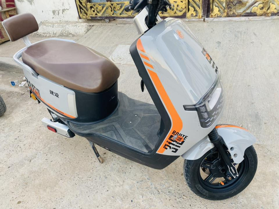 ‏سلام عليكم دراجة  شحن البيع  موديل 26 دراجه زيرو ملف 2500 تشغيل عن بعد بصمه وسويج مكان بغداد 
السعر 550 وبيه مجال 
رقم الهاتف ‭٠٧٧١ ٩٢٤ ٨٩٦٧‬
