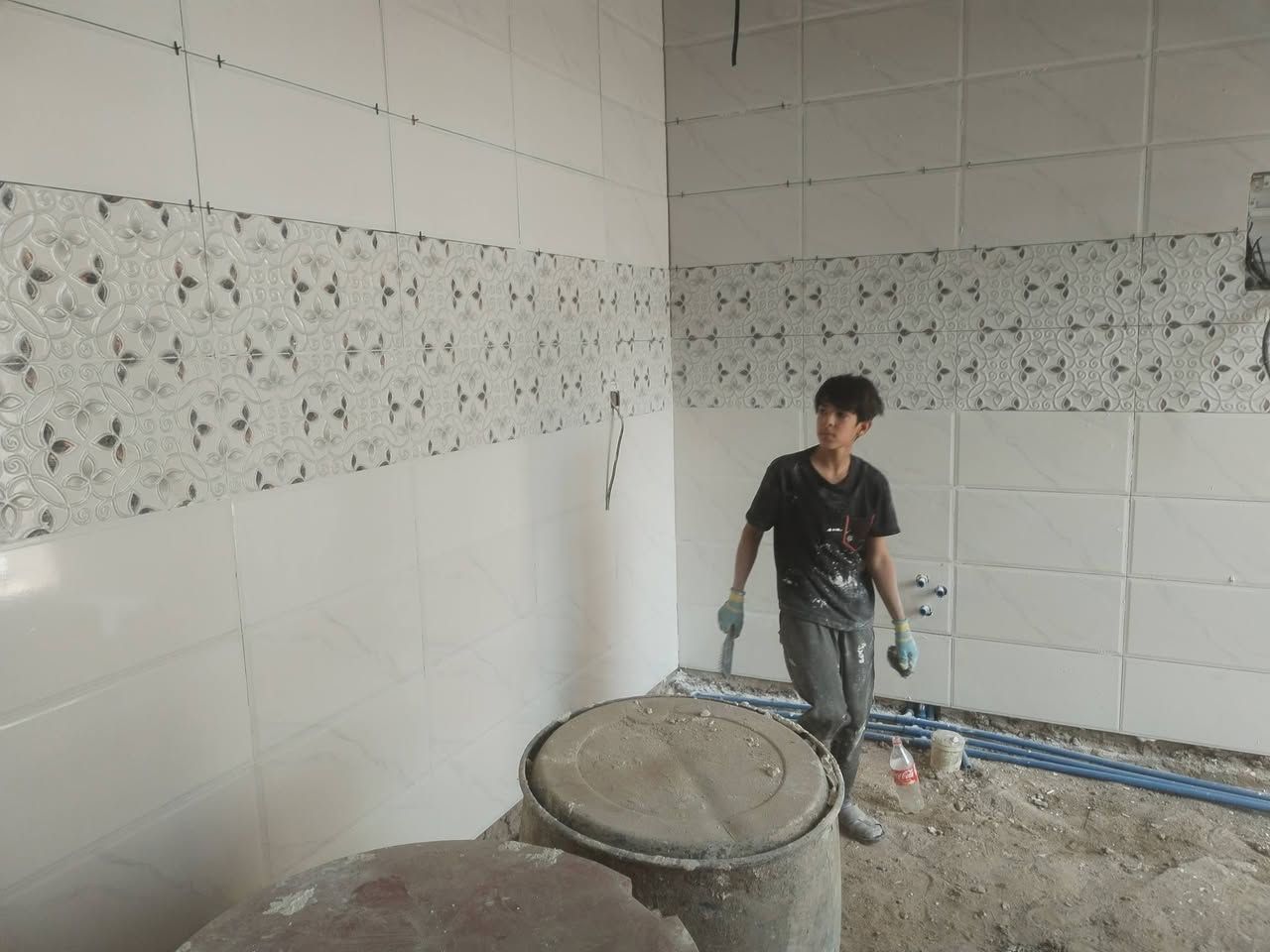 ابو عبدالله كربلاء لعمل كافه انواع المرمر والبورسلين والسيراميك والكاشي علمن هناك اسعار خاص الى أصحاب الحسينيات ***********.
***********
