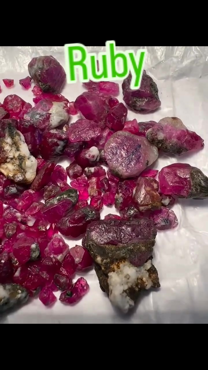Ruby Afghanistan is very excellent quality available for sale at reasonable prices with delivery to all over the world
Price Dm Thank you
#stone #ruby #gems #stylish #viral fyp


**إذا كنت صاحب هذا الإعلان وتريد حذفه لأي سبب، رجاءا أرسل رسالة إلى الدعم الفني**