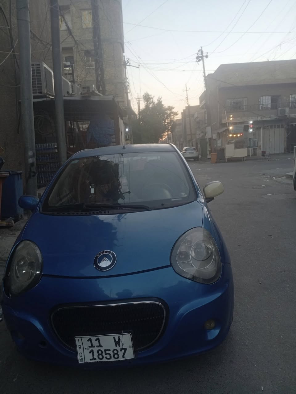 باندا 2012
عنوان بغداد منطقة البلديات
للاستفسار خاص لو اتصل ***********
تبريد شغال وكهربائيات جاهزة تجي تفحص 
شوفة عينك ع وضعها سعرها 45 وبيها مجال للشراي
