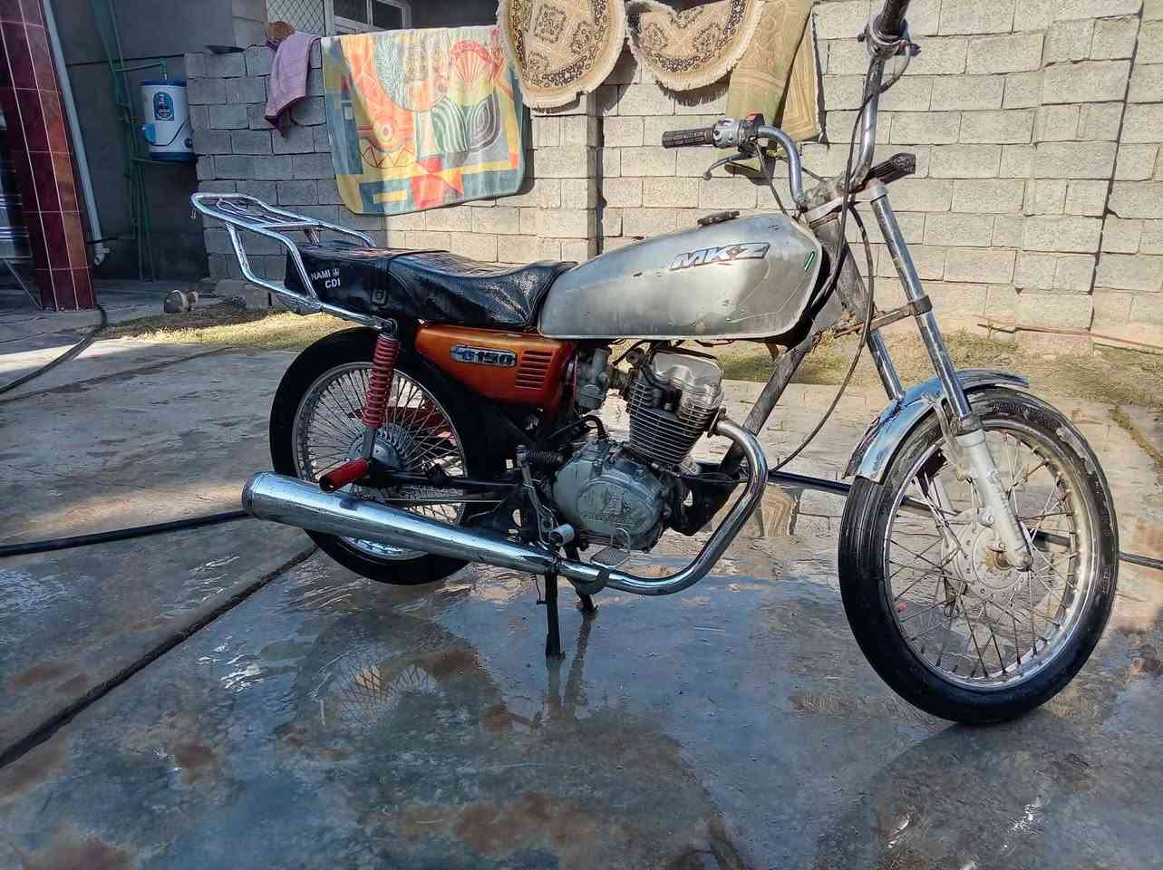 دراجه نامه ١٩ مال شغل الدراجه بيها تنقيص فقط السعر ٢٢٥ وبيها مجال مكاني كنعان البدعه ***********
