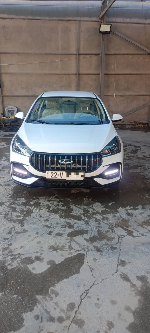 السلام عليكم
شيري اريزو 5
 موديل2025
ماشيه 2000 كيلو يعني زيرو 
ضمان 5 سنوان استبدال گير ومكينة 
دفتر ضمان وياها 
حساس خلفي واتو هولد ومود ادرايڨ 
كروز سرعة تحكملت جهتين 
تبريد قطعتين السيارة زيرو مكان بغداد دورة 
السعر 103
***********
