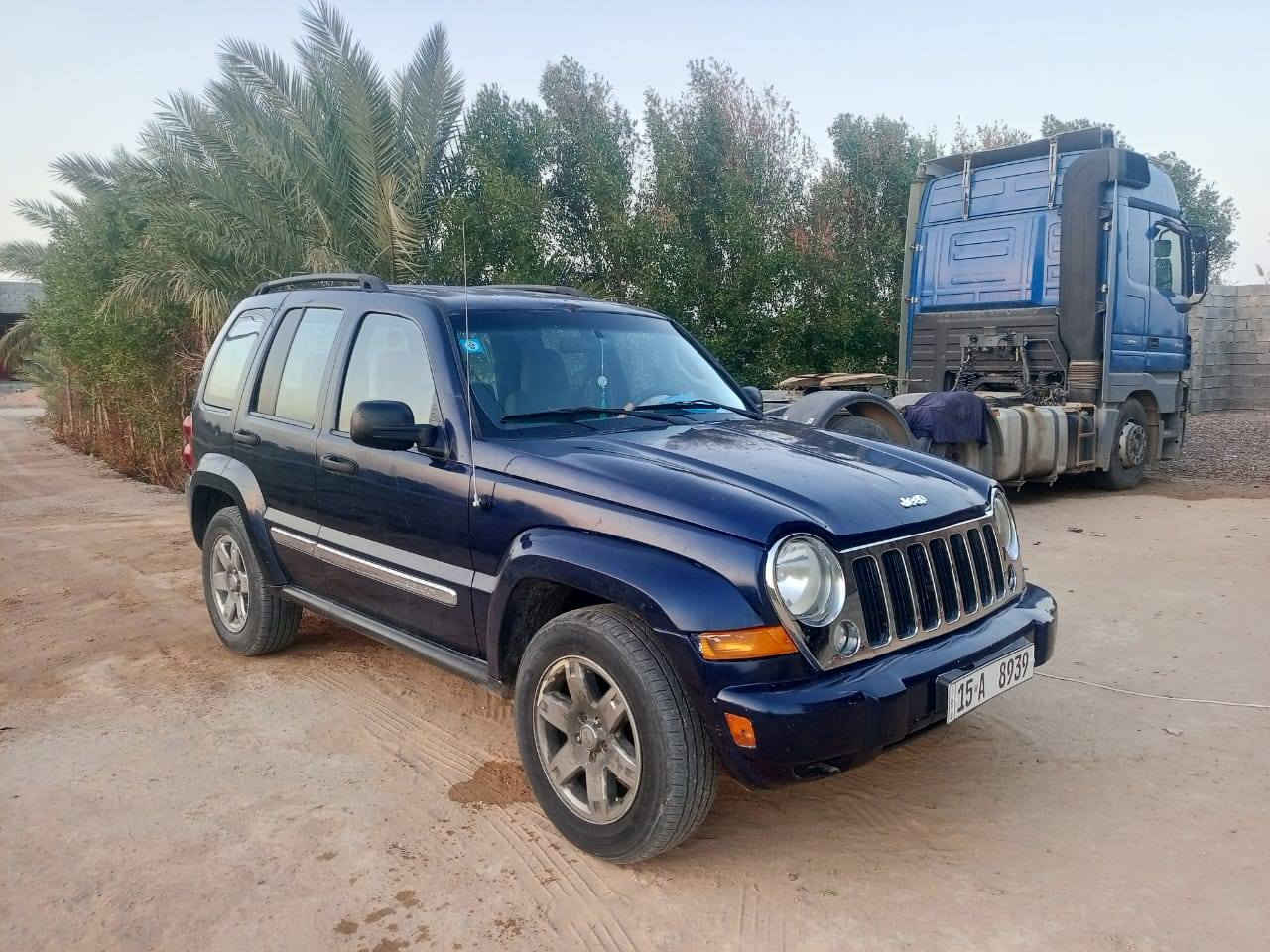 جيب لبرتي موديل 2007جاهزه تخم تاير لاصرف ولابخار تدفيه تبريد شغال سنويه بأسمي 2030مكاني الفلوجه السعر 75$وبيه مجال للطيبين رقم الهاتف ***********
