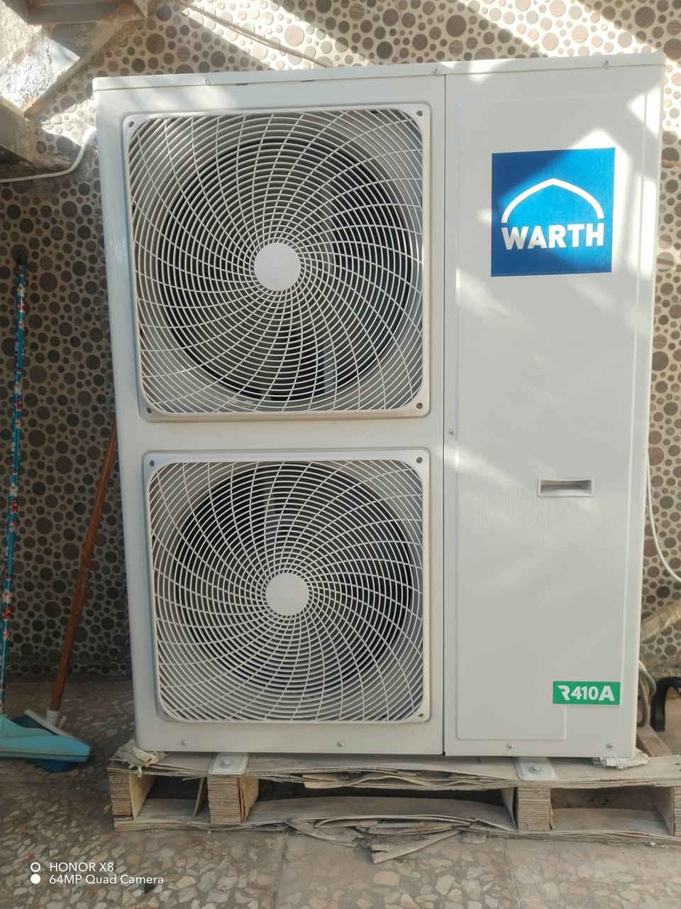 سبلت الوارث 3طن مشتغل موسمين جدا نظيف السعر مليونين وربع موبايل ***********
