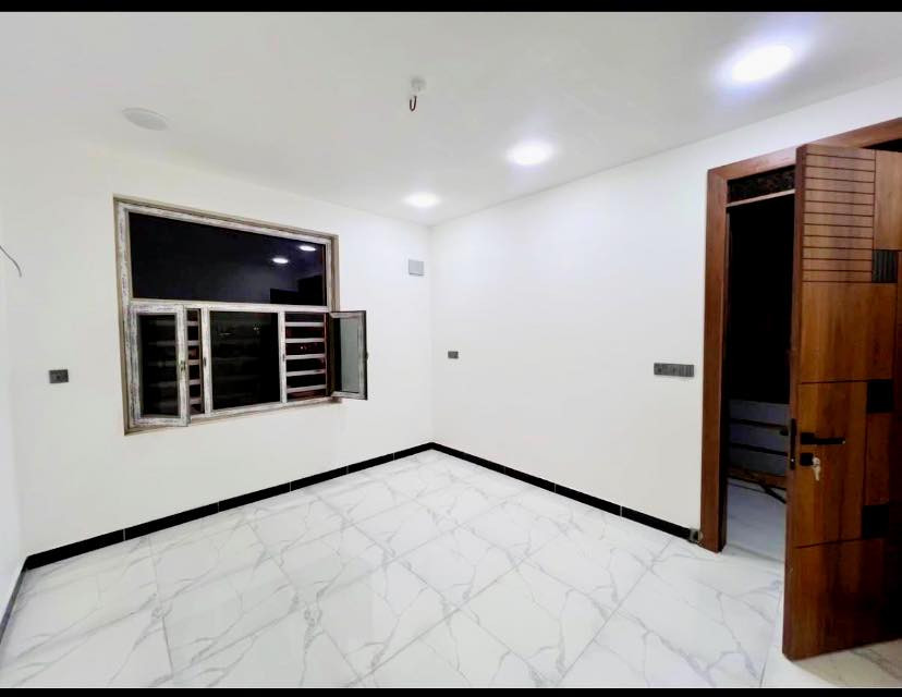 تحية طيبة

شقق زيرو للإيجار 

📍 الموقع: الكرادة خارج – قرب كنيسة مريم العذراء

متوفر

• غرفة وصالة

• غرفتين وصالة

✨ مواصفات البناية:

▪️ بناء حديث VIP

▪️ شقق زيرو (أول سكن)

▪️ مطابخ مجهزة بالكامل مع كاونترات

▪️ مصعد شغال 24 ساعة

▪️ مناسب (عوائل - موظفين - مغتربين)

📞 للاستفسار والحجز: مع صاحب البناية 

***********
