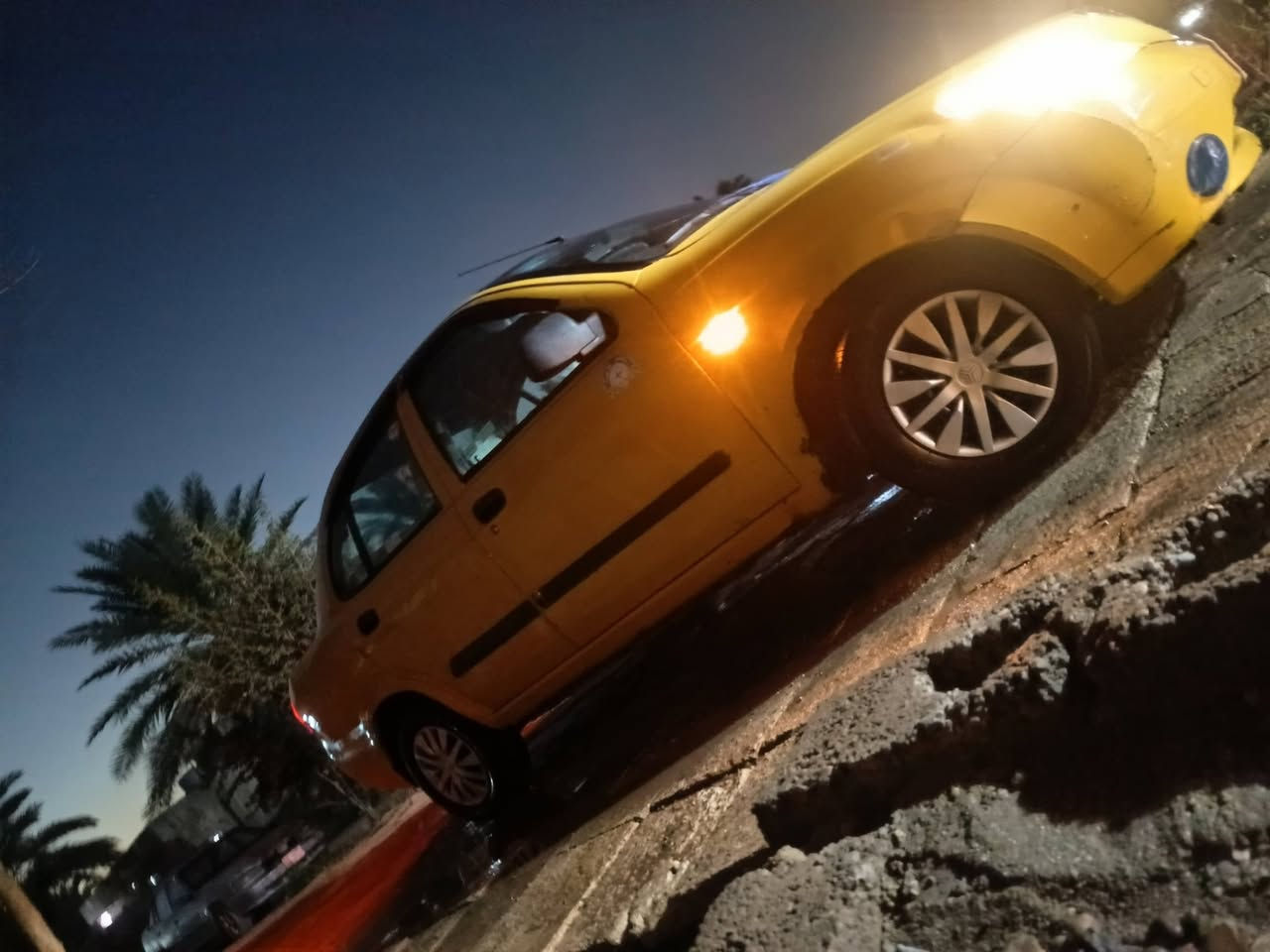 سلام عليكم طيبه 2015 سياره مكفوله كفاله عامه محرك بل نايلون كير جديد رقم انكليزي  بغداد تحويل ثاني يوم مكان سياره بغداد. سلمان باك سعر 37 وبيه مجال *********** اتصل وبيك خير. وتدلل ***********
