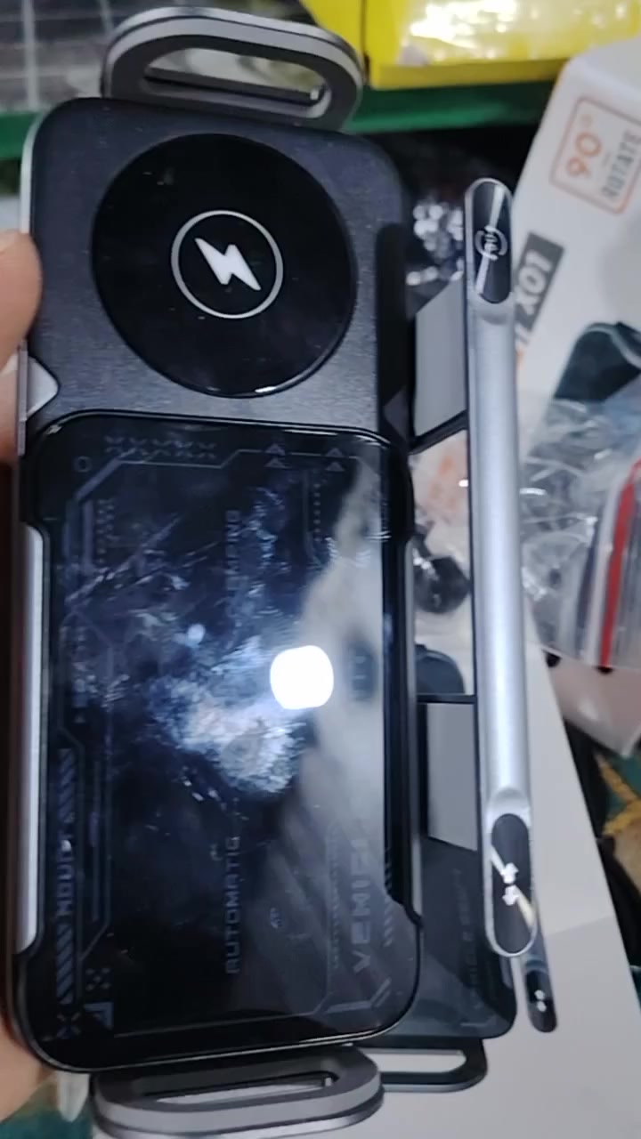 سلام عليكم ذني قطعتين الي يفيدنه خلي سعرك العداد ٢ التواصل وتساب رقم ***********
