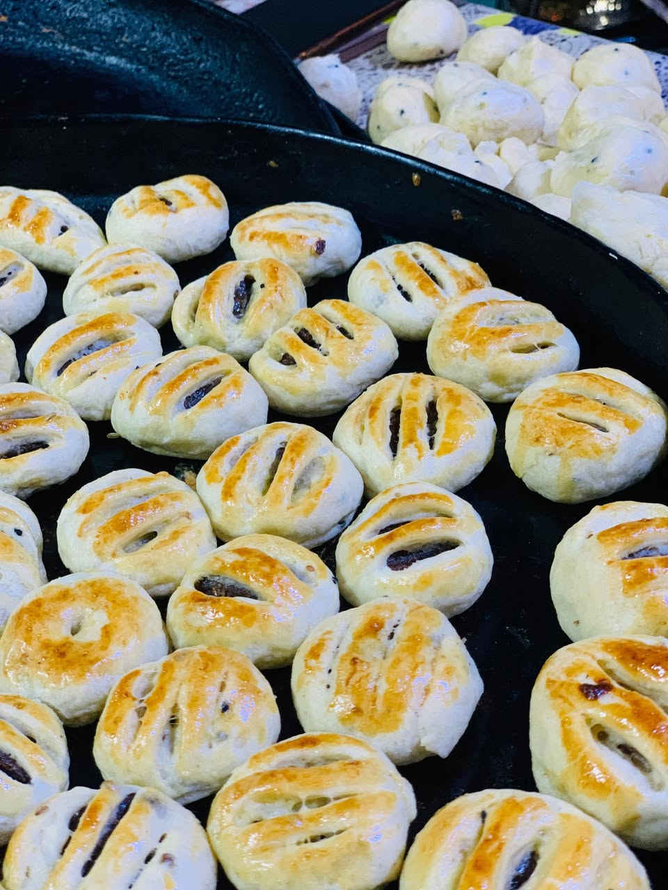 اجا العيد و ماكو احلى من الكليجةة الي نشتغلها و اللي الكل يشهد بجودتها اشتغلنا بكل حب و هسه متوفر كليجة العيد بيع مباشر هسه توصلكم حار و فريش حسب الطلب و الكميه 
كيلو مشكل ب٨الاف
كيلو جوز ب١٠ الاف للحجز مراسله خاص او الاتصال بالرقم ***********يوجد خدمة توصيل جميع مناطق تكريت
