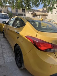 الانترا للبيع موديل 2012 وراد امريكي حادثها التكمه الخلفيه جهة السايق ...
