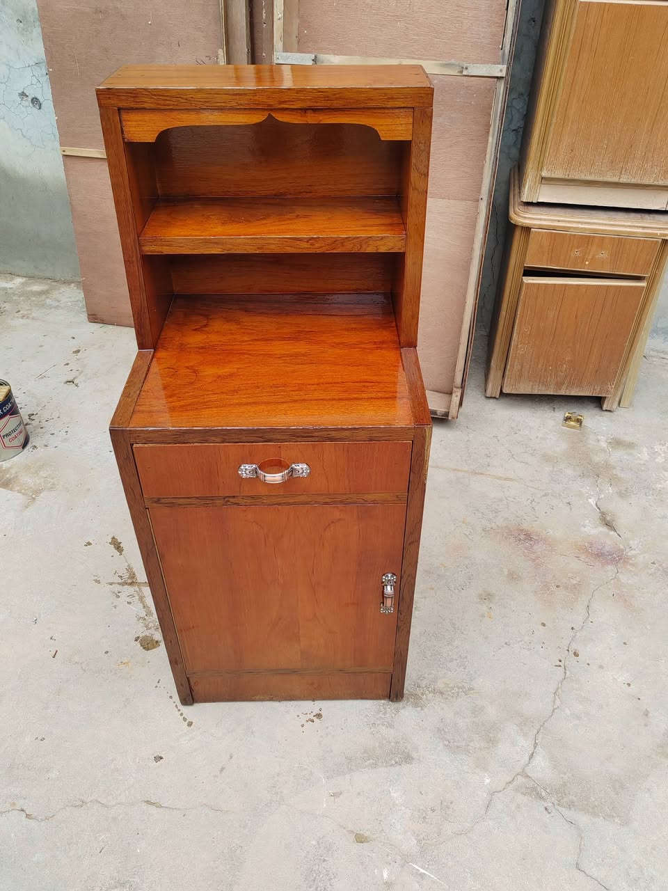 كومدي عدد 2 مستعمل سعر الواحد 25 الف للاتصال ***********
