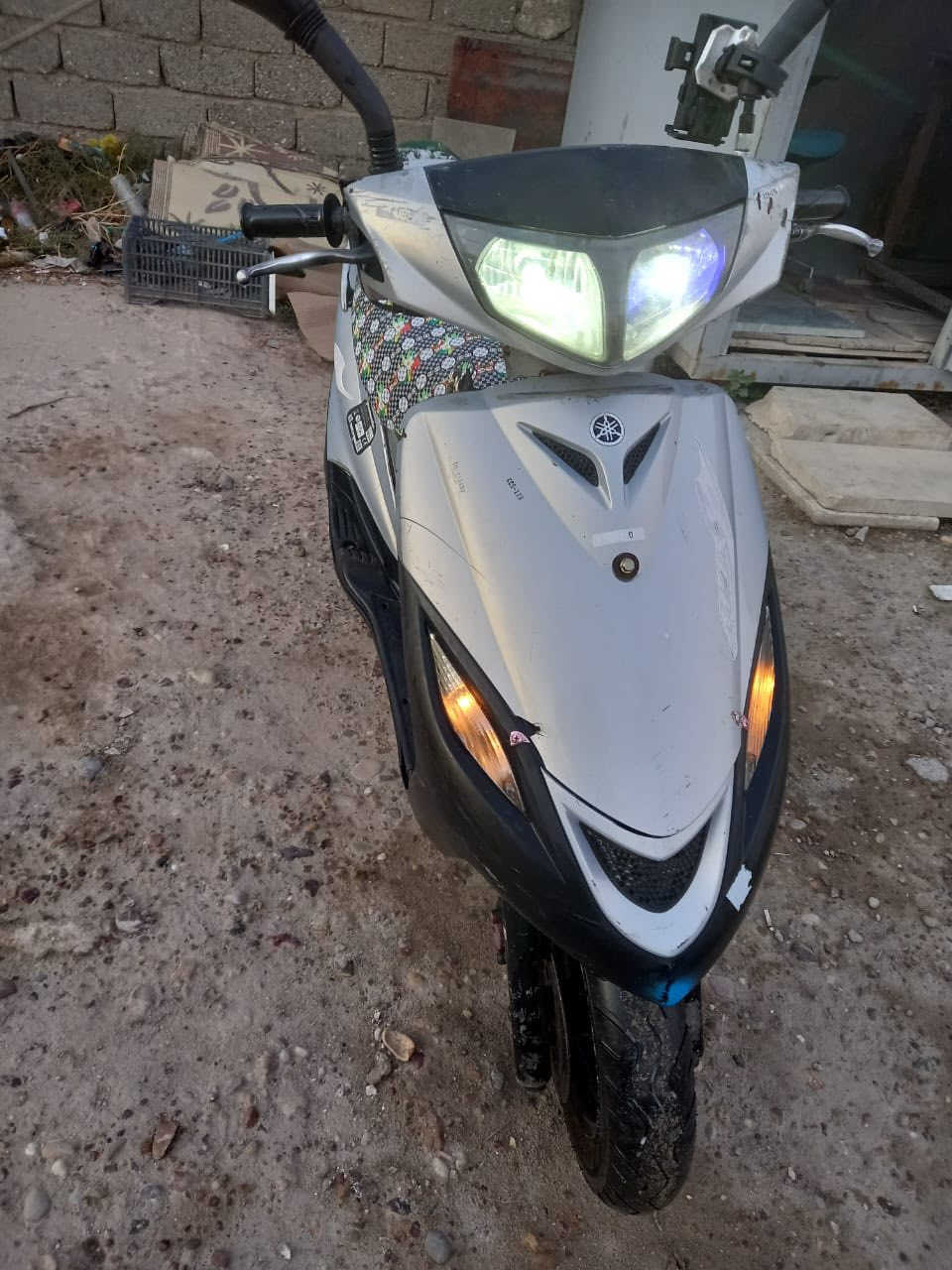 ‏سلام عليكم أنت ثعلب نظيفة ما مفتوحة أبد مكينة خرساء لا صوب لا تبخير ولا تتهم دراجة مال صبا كلها ختم واحد مكاني بغداد الجادرية نقص الدراجة الجيش مال البنزين ما يشتغل فقط دراجة كلش نظيفة أشيلها معدل سلفو وهندخاص مراوس.400.     .       ***********.       ‏
