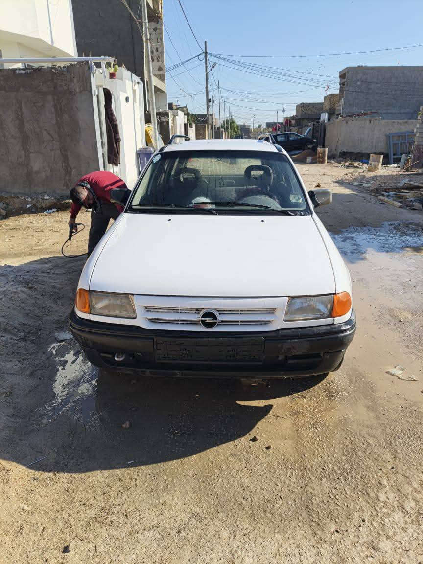 اوبل استره ستيشن باسمي رقم نجف كامله سياره وحلوه سعره 33مكاني بابل ابي غرق ***********
