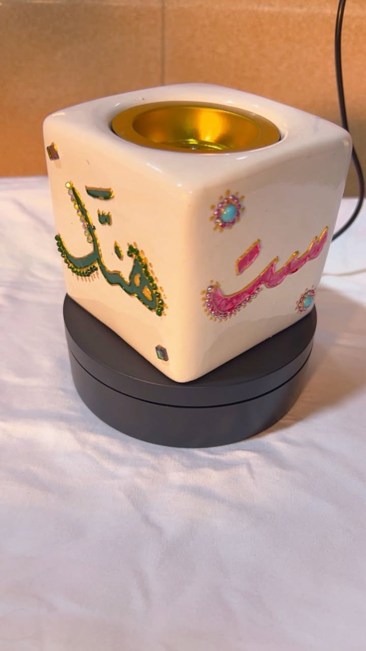 هدايا عيد المعلم 
رسم على الزجاج حسب الطلب 
للطلب والاستفسار التواصل على الخاص 
توجد خدمة توصيل لجميع محافظات العراق


**إذا كنت صاحب هذا الإعلان وتريد حذفه لأي سبب، رجاءا أرسل رسالة إلى الدعم الفني**