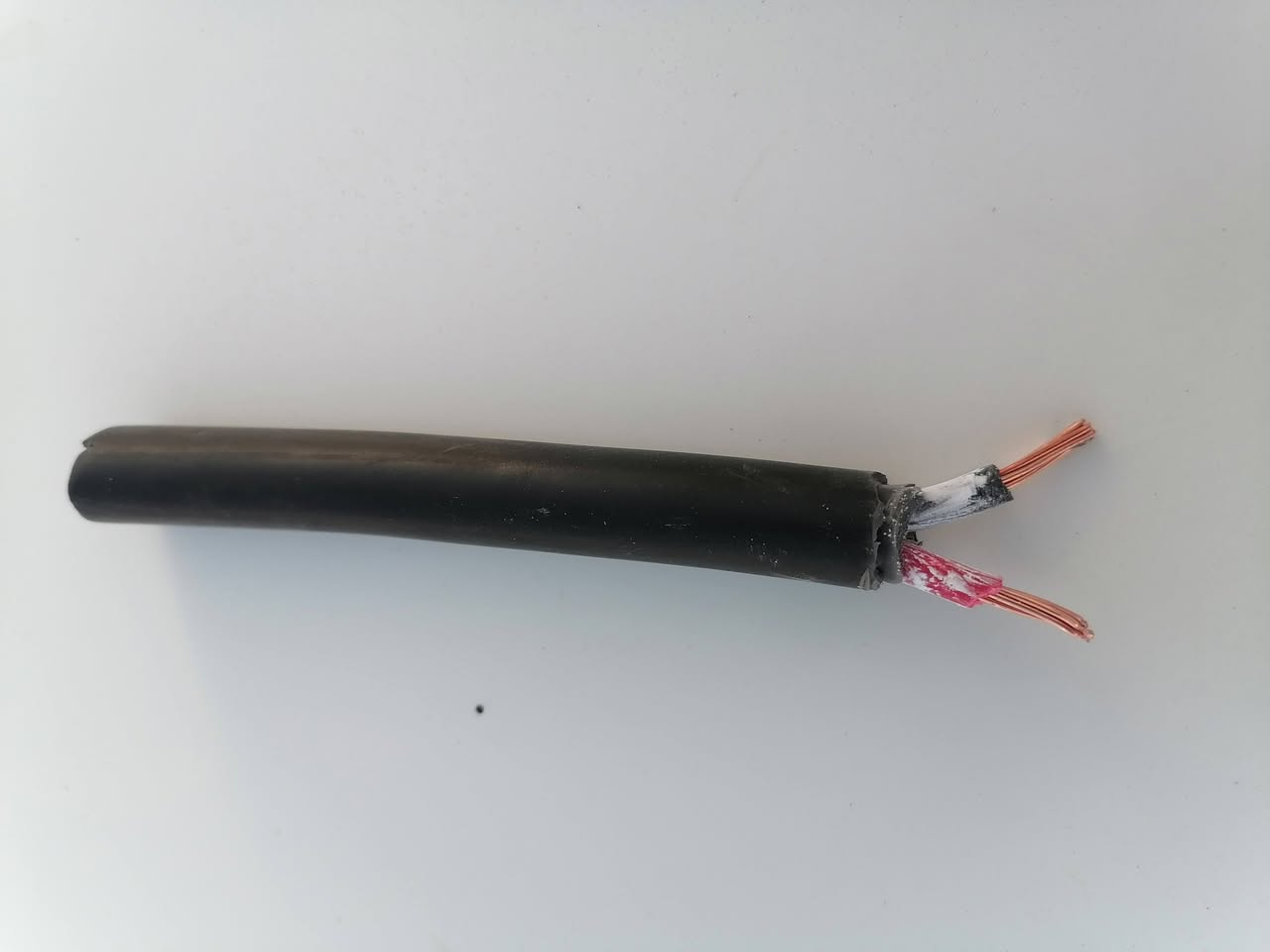 كيبل كهرباء ابو ٤ أردني بعده زلق مابي ٧٠ متر المتر ٢٥٠٠
بنص سعر السوك ماسنجر


**إذا كنت صاحب هذا الإعلان وتريد حذفه لأي سبب، رجاءا أرسل رسالة إلى الدعم الفني**