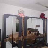 عندي غرفه  نوم تركيه لبيع نضيفه مابيها ضرر مكانها ابو دشير متواجد واتس...