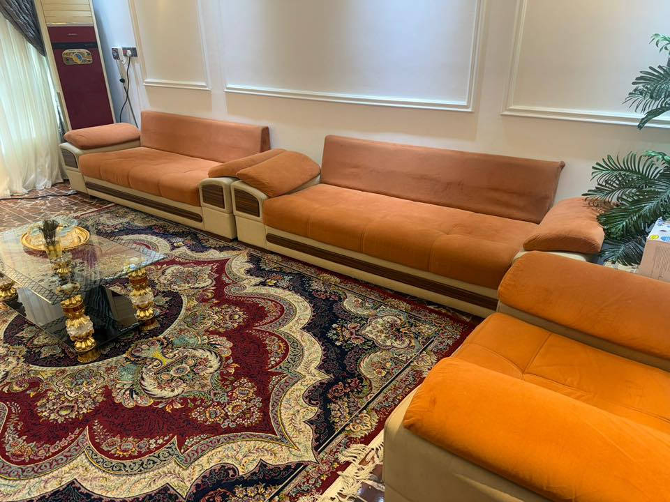 قنفات السعر 300 الف نوعيه تركي. 5 قطع تشيل 10 نفرات
عنواني حي الاصدقاء الرابعه
***********
