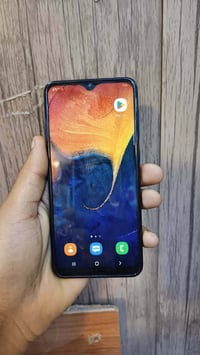 سامسونج A50 • ١٢٨ • نضيف