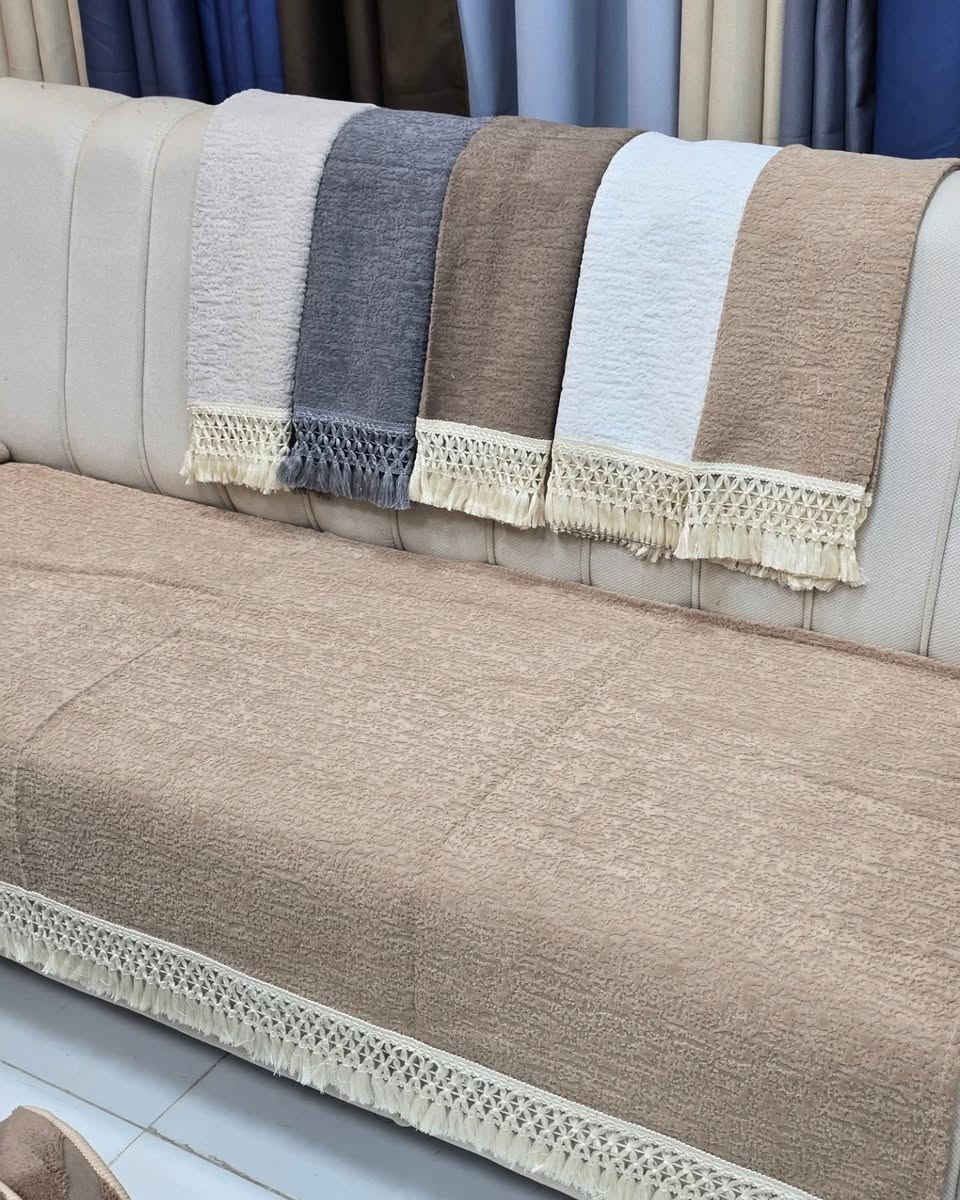 #عرض_خاص 

سيت مفرش تخم بوهيمي ساده 
الضهر مانع تزحلق مانع تسرب مياه وتر بروف
جلد حبيبات سليكون 
من ماركه الصراف العالميه 
للتخم ال10 مقعد 
2 كبير قياس 190×70
1 وسط قياس 140×70
2 كراسي قياس 70×70
متوفر خدمه توصيل للكل المحافظات 5 

#الكمية_محدودة_جداً


**إذا كنت صاحب هذا الإعلان وتريد حذفه لأي سبب، رجاءا أرسل رسالة إلى الدعم الفني**