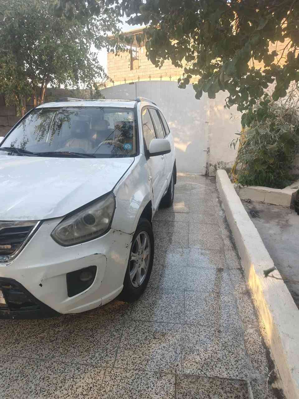 السلام عليكم تيكو 13 للبيع سياره نضيفه مكينه كير كفاله بدي نضيف مكفول من الضربه وا التبديل وا الصبغ بيه خياس قليل رقم حله انكليزي سنويه جديده سياره جاهزه من حداده من كلشي ما نقصه برغي يرادله شويه ترتيب سعره 42 بيه مجال عنواني البصره كرمة علي ***********
