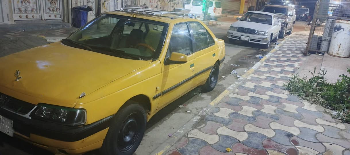 سلام عليكم بيجؤ ٤٠٥
السياره حلؤه ؤجاهزه
بلا راعي كؤم حديد سنويه نافذه
مكاني ناصريه مركز
*********** 
السعر 16ؤبيها مجال قليل لشراي
