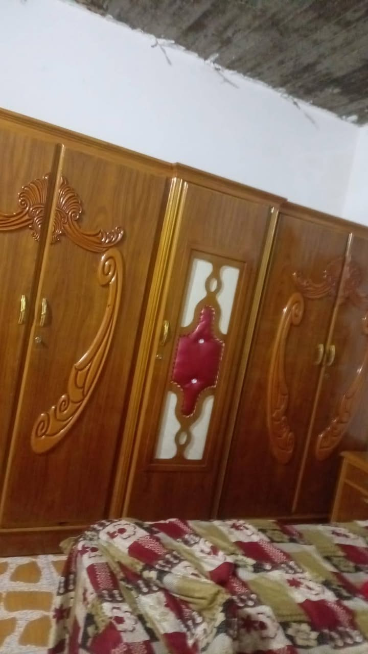 البيع قنصور
فقط
***********
