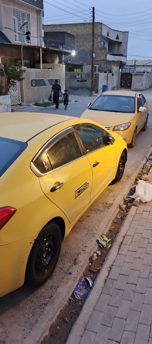 السلام عليكم للبيع فورتي 2015 بغداد باسمي تحويل ثاني يوم السياره جاهزه كبل للشارع خير من الله كير مكينه 2000 السياره شاشه جبيره تخم تاير جديد ضربتها خفيفه ليبل واحد تبريد ثلج مري شفط وأشاير مصفره هيئة وغرامات عنوان بغداد حي النصر  ***********
