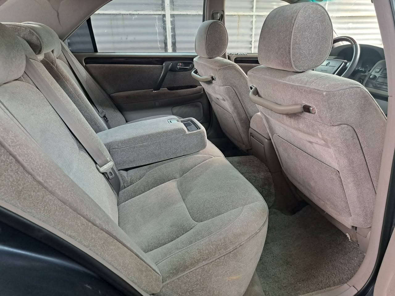 بەناوی خوای گەورە
مەلیکە مووس VVT 

ڕەنگی نیلی 

بێ بۆیاخ بەس شوێن موسەکانی بۆیاخە
بێ چاڵوشوخت

دەشبڵ نەجەف

گێڕومەکینەوتەقەوڕەقە بەشەرت

تەبریت ساردوگەرم مەزبوتە

برێکی بەسراوە کارەبای بەشەرت

شوێن موسوو سەقفی زۆرجوانە 

دەعمولێدراویو کەڤەرگۆڕاوبەشەرت

سوکانی زۆرخۆشە تایەوپاتری تازەیە

یەک دینارمەسرەفی تیانیە

فرۆشتنوگۆڕینەوه 

***********

***********
