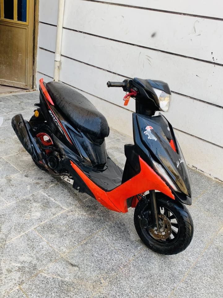 دراجه ماكس حديثه مكينه ياباني نكره سلف كهربائيات كله شغاله تايرات جدد شلعه فول معدل فول بيه تزويد مكينه بلاديه مامفتوحه لايت زنون عالي ناصي سعره ٣٧٥ وبيه مجال قليل وترهم مراوس حسب القناعه مكاني كربلاء الشراي يتصل ***********
