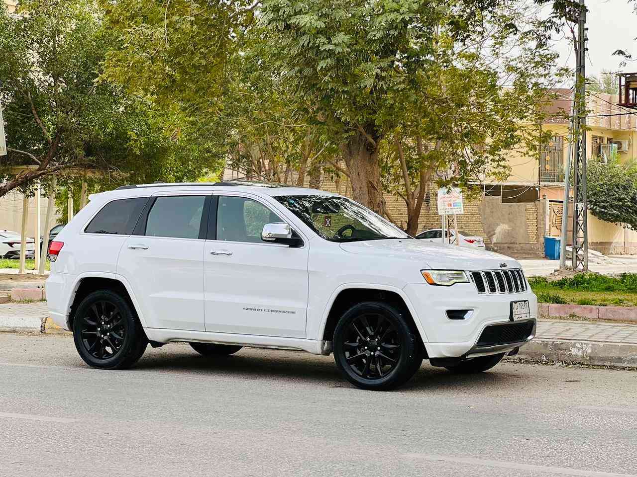 جيب اوفر لاند مديل 2016  فول مواصفات لمتت سعر 187 وبيه مجال للاستفسار الاتصال ***********  وارد مريكي بنيد وجاملغ بدون دواخل ولباقي  كفاله عامه صور حادث بلمنشور مواصفات فول و 1عله1 اعله فئة  بنرامه بصمه تشغيل  بصمه بواب شفتات ستيرن سيدي بلجكمجه تشغيل عن بعد جنطه شفط كشنات جلد وكهربائي وتدفئة تبريد بلكشن شاشه جبيره كامره دواره مري قلاب ثلث وضعيات قياده مثبت سرعه تحكم ستيرن قطعتين تبريد مري شفط قلاب ستيرن كهربائ وبعد بيهه هواي مواصفات مكينه سته 6سلندر 3600  حداديه جديده تبريد شغال رقم بغداد سنويه لل 28مشروع وطني سياره جديده واحله من صور مكان سياره كربلاء
