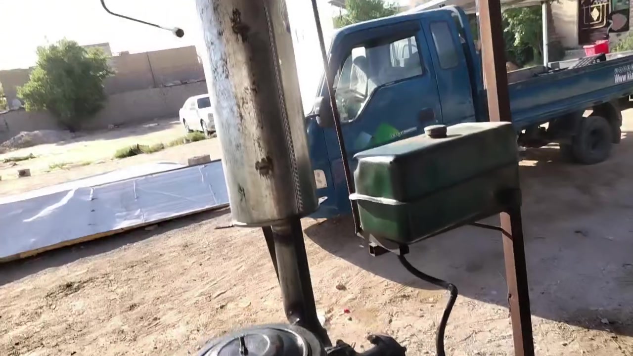 السلام عليكم.
مولد لستر انكليزي 25 كيفي ثري فيز طبك بلاد تشغل موكب او حسينية 

سلف وهندر الله شاهد مولدة عالمية  وجاهزة  واقتصادية بالكاز (لتر ونص) بالساعه وغراضها رخيصة ومتوفرة عند هادي السماوي بالحلة. شرط الحمل السعر 12 ورقة العنوان النجف طريق كربلاء عمود 130 (***********)

