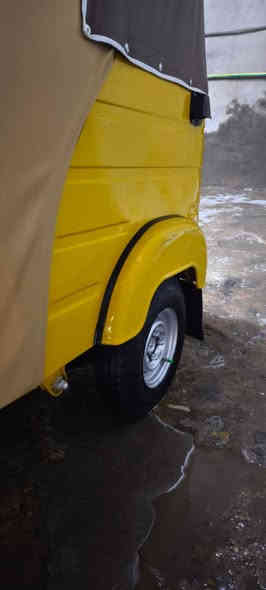 السلام عليكم تكتك مديل 20 للبيع مصبوغة جمالية فقط بدون اي ضربه رقم بغداد تحويل ثاني يوم التكتك خير من الله جاهزه م̷ـــِْن كلشي كبل لشارع السعر 7 وبيها مجال لشراي  مكاني الدوره ابو دشير اي استفسار اخر الاتصال ***********
