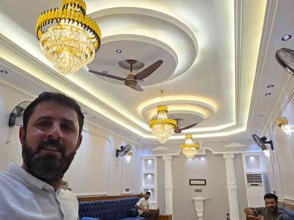 تصاميم عصرية تناسب جميع الأذواق. ☎️***********
مع مهندس الديكور //  عبدالرحمن المياحي   ☎️***********
_____________________________________👇👇
العنوان ذي قار قضاء الفجر قرب حسينية الهواشم 
علاء غني لبيع مواد الديكور واللاصباغ
